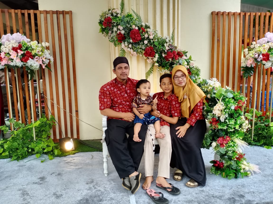 Mengenal Lebih Dekat : Eni Suprapti